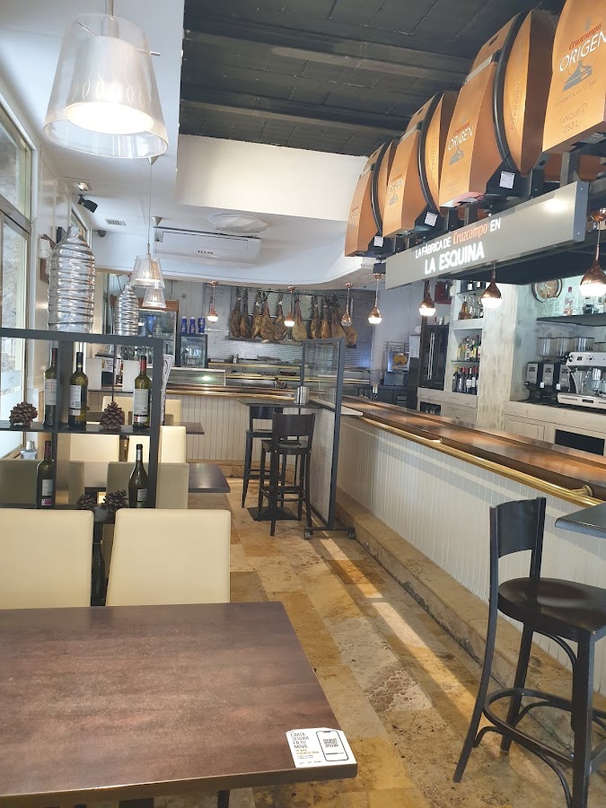 Bar Restaurante "La Esquina" 1977