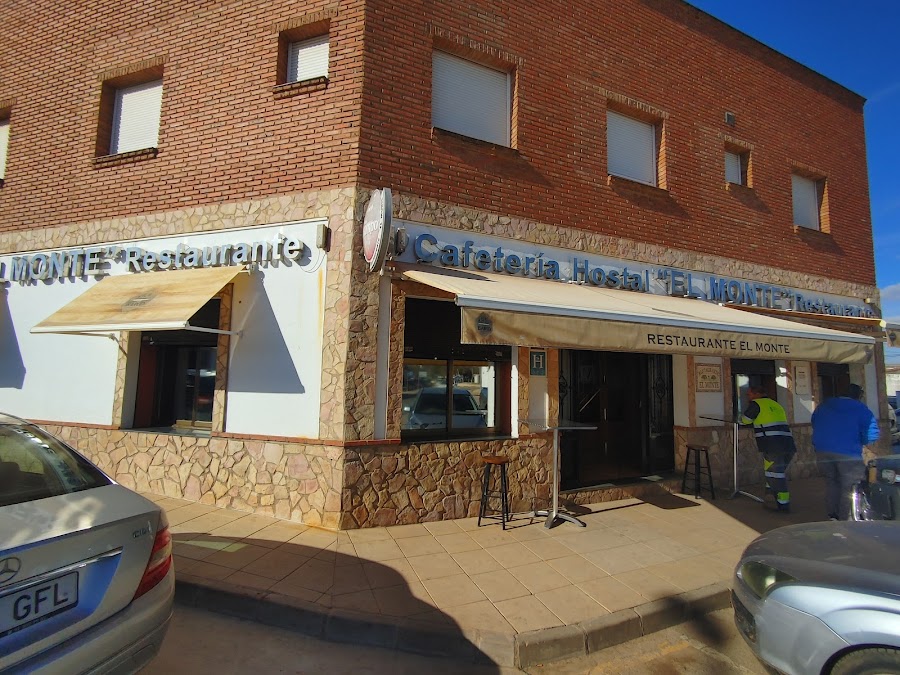 Hostal Restaurante "El Monte"