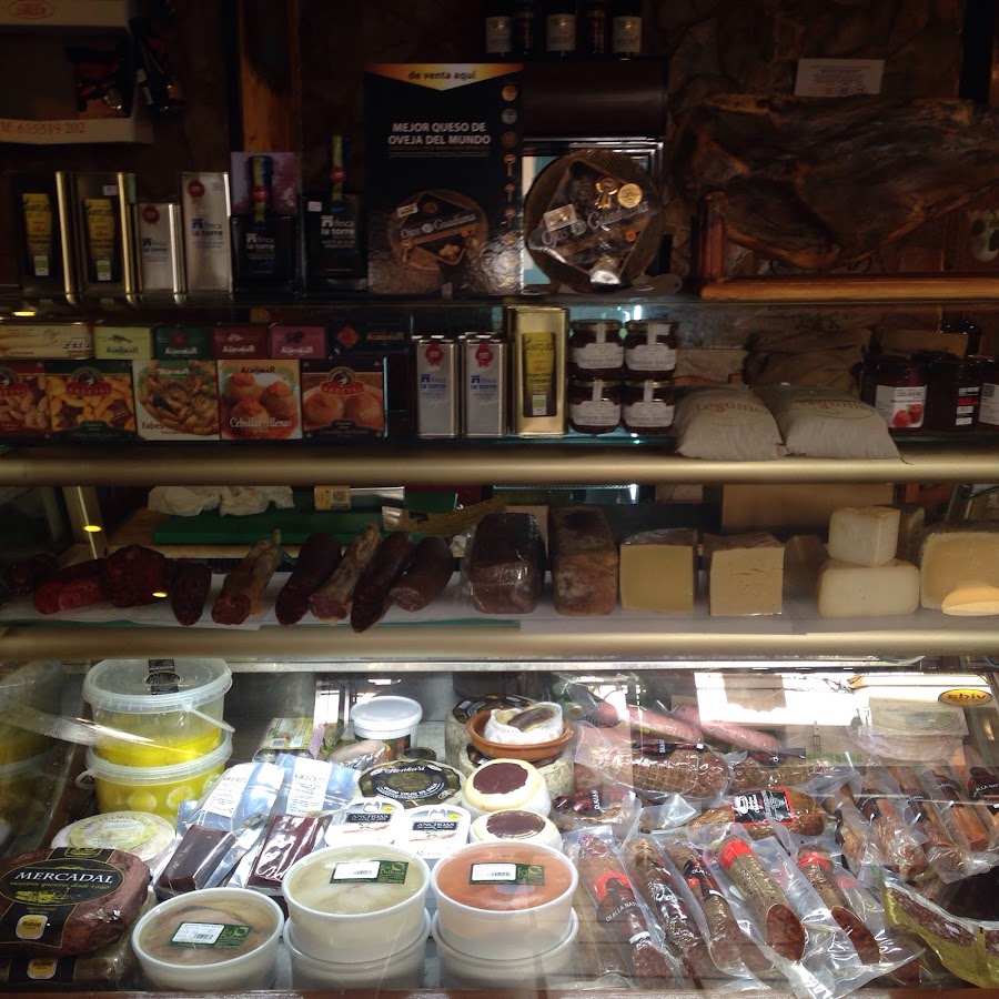 LA ANTIGUA ABACERÍA. TRIANA