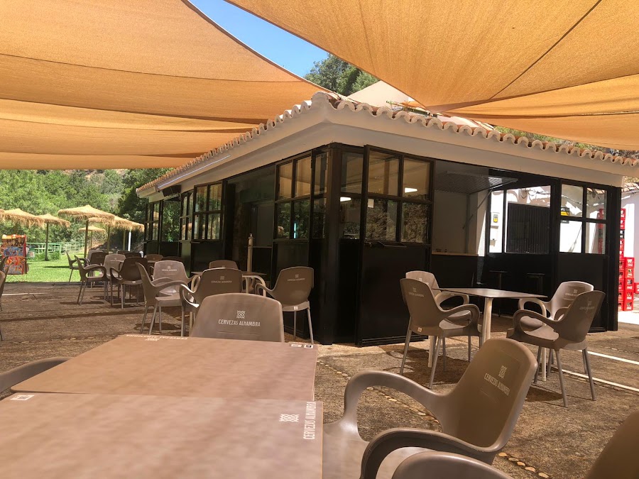 Bar-terraza Piscina Vadillo