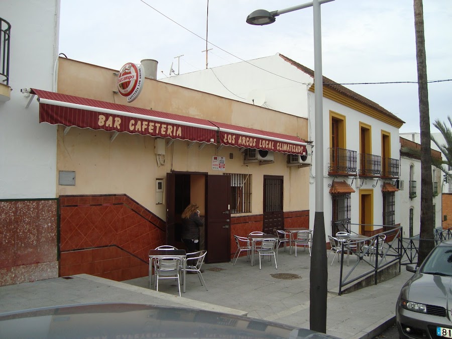 Cafeteria-Restaurante Los Arcos