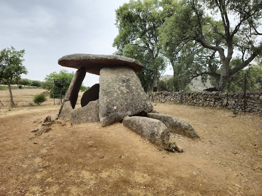 Dolmen El Mellizo