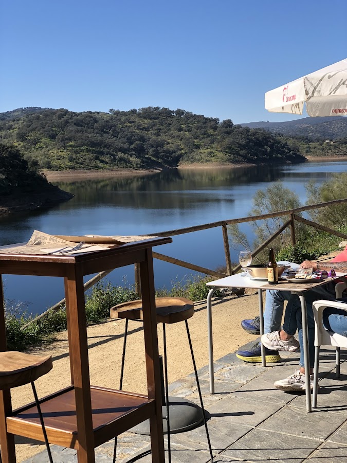 Restaurante La Estación – Carnes a la Brasa y Arroces
